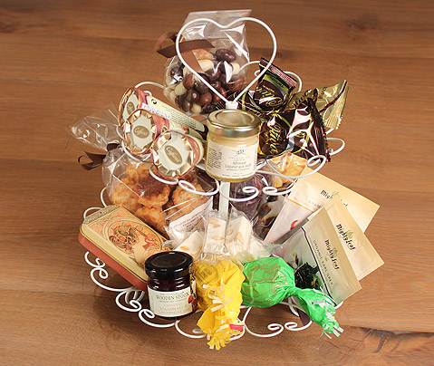 Kleine geschenkmand vol zoetigheden